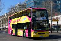 Mercedes-Benz OC500 LE / UNVI Urbis 2.5DD, Sightseeing Berlin- BVB Bus Verkehr Berlin, ebenda im März 2025.