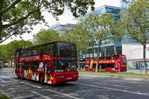 Neoplan N 4026/3, Top Tour Sightseeing Berlin, VIP Bus Connection & (BCT, mit  Güleryüz Panora), Berlin, bereits im August 2022.