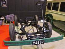 Renault Goélette R2065, Chassis ohne Motor, BJ 1953, Kleinbus, aufgenommen beim Autojumble in Luxemburg. 23.03.2025