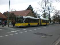 MAN Niederflurbus 2. Generation auf der Linie X83 nach Lichtenrade Nahariyastrae am U-Bahnhof Dahlem Dorf.
