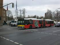 MAN Niederflurbus 2. Generation auf der Linie X83 nach Lichtenrade Nahariyastrae am S-Bahnhof Lankwitz.
