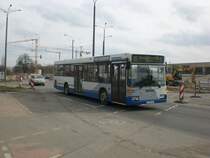 Mercedes-Benz O 405 N (Niederflur-Stadtversion) auf der Linie 605 nach Wissenschaftspark Golm an der Haltestelle Schlostrae.