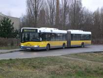 Solaris Urbino auf der Linie 156 nach S-Bahnhof Storkower Stra�e an der Haltestelle Wei�ensee Stadion Buschallee/Hansastra�e.