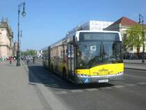 Solaris Urbino auf der Linie 100 nach S+U Bahnhof Zoologischer Garten an der Haltestelle Mitte Staatsoper.