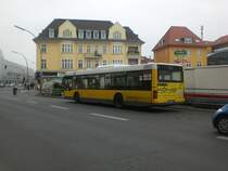 MAN Niederflurbus 2. Generation auf der Linie 284 nach S+U Bahnhof Rathaus Steglitz am S-Bahnhof Lichterfelde Ost.