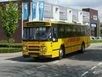 22.04.2009,alter DAF-Reisebus von GELDERESCH REIZEN in Winterswijk/Niederlande.