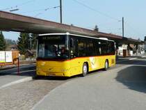 Postauto - Volvo 8700  AG 428650 unterwegs auf der Linie 616 bei den Haltestellen vor dem Bahnhof Sch�ftland am 09.04.2009