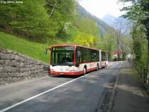 Citaro G Nr. 22 der AAGS am 21.4.09 zwischen den Haltestellen Gersau, F�rstli und Rotschuo auf der Linie 2, auch Riviera-Linie genannt, unterwegs nach K�ssnacht. Diese Linie ist sehr empfehlenswert, f�hrt sie gr�sstenteils dem sch�nen Vierwaldst�ttersee entlang, aber auch unter �berh�ngenden Felsen hindurch...