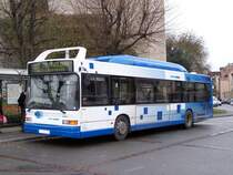Heuliez-Volvo GX 217 CNG, Wagen 2107 mit blauer Farbe, am 03/12/08.