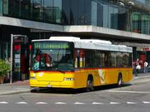 Postauto - Volvo-Hess  BE 615598  unterwegs auf der Linie 177 bei der Trolleybus Haltestelle von Bern mobil vor dem Bahnhof Bern am 14.04.2009
