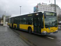 Mercedes-Benz O 530 I (Citaro) auf der Linie M49 nach S+U Bahnhof Zoologischer Garten an der Haltestelle Charlottenburg Messedamm/ZOB/ICC.