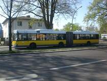 Solaris Urbino auf der Linie M11 nach S-Bahnhof Schneweide am S-Bahnhof Buckower Chaussee.