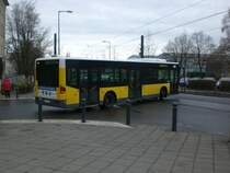 Mercedes-Benz O 530 I (Citaro) als SEV fr die Straenbahnlinie M5 an der Haltestelle Hohenschnhausen Simon-Bolivar-Strae.