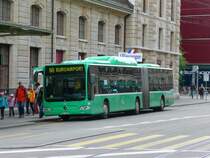 BVB - Mercedes Citaro Nr.701 BS 6660 unterwegs auf der Linie 50 bei der Haltestelle vor dem Bahnhof Basel am 18.04.2009