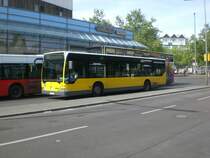 Mercedes-Benz O 530 I (Citaro) auf der Linie 188 am S+U Bahnhof Rathaus Steglitz.