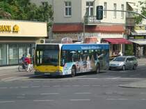 Mercedes-Benz O 530 I (Citaro) auf der Linie 249 nach Grunewald Rosensck an der Haltestelle Schmargendorf Berkaer Stra�e/Breite Stra�e.