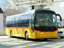 Postauto - MAN Lion's Regio GR 162986 bei den Postautohaltestellen �ber dem Bahnhof von Chur am 07.05.2009