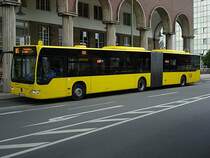 Citaro-Gelenkbus der EVAG-Linie SB15 in Essen Hbf, 14. Mai 2009, 16:45