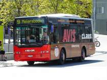 Chur - Neoplan  GR 97516 unterwegs auf der Linie 9 bei den Bushaltestellen vor dem Bahnhof Chur am 07.05.2009