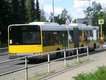 Solaris Urbino auf der Linie M76 nach U-Bahnhof Walther-Schreiber-Platz am S-Bahnhof Priesterweg.