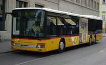 Setra-PostAuto der Linie 86 nach Aarberg wartet beim Bahnhofplatz Biel/Bienne, 23. Mai 2009, 18:07
