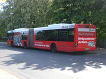 MAN Niederflurbus 2. Generation auf der Linie X83 nach Zehlendorf K�nigin-Luise-Stra�e/Clayallee an der Haltestelle Lichtenrade Nahariyastra�e.