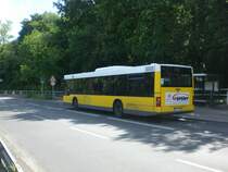 MAN Niederflurbus 2. Generation auf der Linie 246 nach Neuk�lln Britzer Allee am S-Bahnhof Priesterweg.