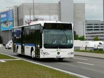 VBG - Mercedes Citaro Nr.57  ZH 634608 unterwegs auf der Linie 736 vor dem Flughafen Z�rich am 06.05.2009