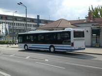 Setra S 300er-Serie NF auf der Linie 941 am U-Bahnhof H�now.