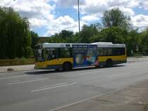 Volvo V7000 auf der Linie 187 nach U-Bahnhof Turmstra�e an der Haltestelle Sch�neberg L�tzowplatz.