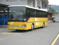 Setra S313 UL LU 15754 von PU Schnider beim Bahnhof Giswil