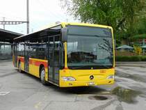 BLT - Mercedes Citaro Nr.74  BL 7008  bei der Haltestelle vor dem Bahnhof Muttenz am 11.05.2009