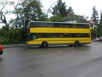 MAN-Doppeldecker auf der Linie 282 nach Mariendorf Darnadellenweg am S-Bahnhof Attilastra�e.