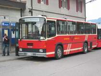 Nur wenige Jahre war dieser NAW/RJ BH4-23 ex Auto AG Koppigen beim Autobetrieb Sernftal im Einsatz als Reservewagen und nach Kies. Diese Aufnahme entstand am 16.9.2006 in Schwanden GL. 