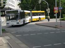 O 405 GN� 534 auf Linie 17 biegt am 02.06.09 in die Hst.Heinrichstr. ein.