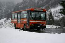 Autobetrieb Sernftal, Engi, Nr. 8 (NAW/Hess BH2-23, 1989, ex Zugerland Verkehrsbetriebe) am 26.2.2007 auf dem Areal des  Bahnhofs  Elm als Sportbus.