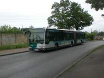 Mercedes-Benz O 530 I (Citaro) auf der Linie 694 nach Hauptbahnhof nahe der Haltestelle Schlaatzstra�e.