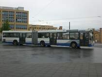 Mercedes-Benz O 405 N (Niederflur-Stadtversion) auf der Linie 638 nach S+U Bahnhof Rathaus Spandau am Hauptbahnhof.