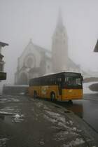 PU Fontana, Ilanz, Nr. 2 (GR 8'070, 2004) am 7.3.2007 vor der Kirche in Obersaxen-Meierhof. 