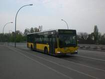Mercedes-Benz O 530 I (Citaro) auf der Linie 123 nach Mitte Invalidenpark am S-Bahnhof Beusselstra�e.