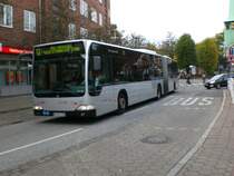 Mercedes-Benz O 530 II (Citaro Facelift) auf der Linie 12 nach Geesthacht ZOB an der Haltestelle Bergedorf Kupferhof.