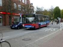 Mercedes-Benz O 405 N (Niederflur-Stadtversion) auf der Linie 235 nach S-Bahnhof Reinbek an der Haltestelle Bergedorf Kupferhof.