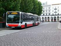 Mercedes-Benz O 530 II (Citaro Facelift) auf der Linie 4 an der Haltestelle Rathausmarkt.