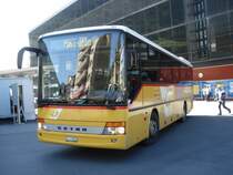 Setra S313 UL VS 63800 beim Bahnhof in Visp