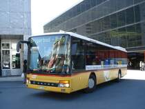 Setra S315 NF VS 32092 beim Bahnhof in Visp