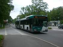 Volvo V7700 auf der Linie 693 nach Hermannswerder Ksselstrae am Bahnhof Rehbrcke.