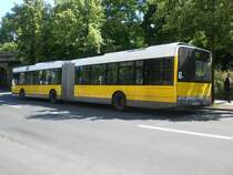 Solaris Urbino auf der Linie 150 nach S-Bahnhof Buch am S-Bahnhof Sch�nholz.
