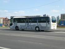 Neoplan Euroliner an der Haltestelle Mitte Lustgarten.