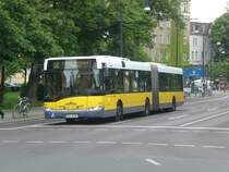 Solaris Urbino als SEV f�r die U-Bahnlinie 2 zwischen S+U Bahnhof Pankow und U-Bahnhof Senefelder Platz. 