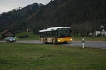 Extra f�r die Linie Buchs - Sargans beschaffte PU Schett, Sargans, 2001 zwei MAN N�313/A21. Einen von ihnen, den SG 130'402, konnte ich am 4.11.2007 zwischen Sevelen und Weite ablichten. 